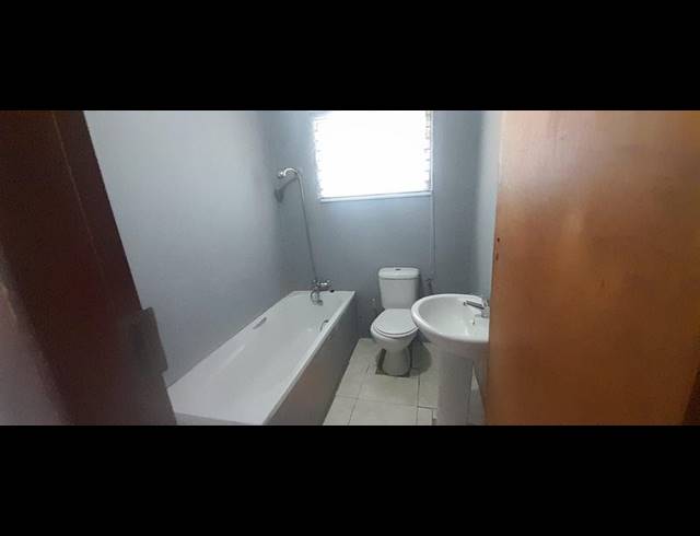 4 BEDROOM PROPERTY TO RENT IN MOLELEKI